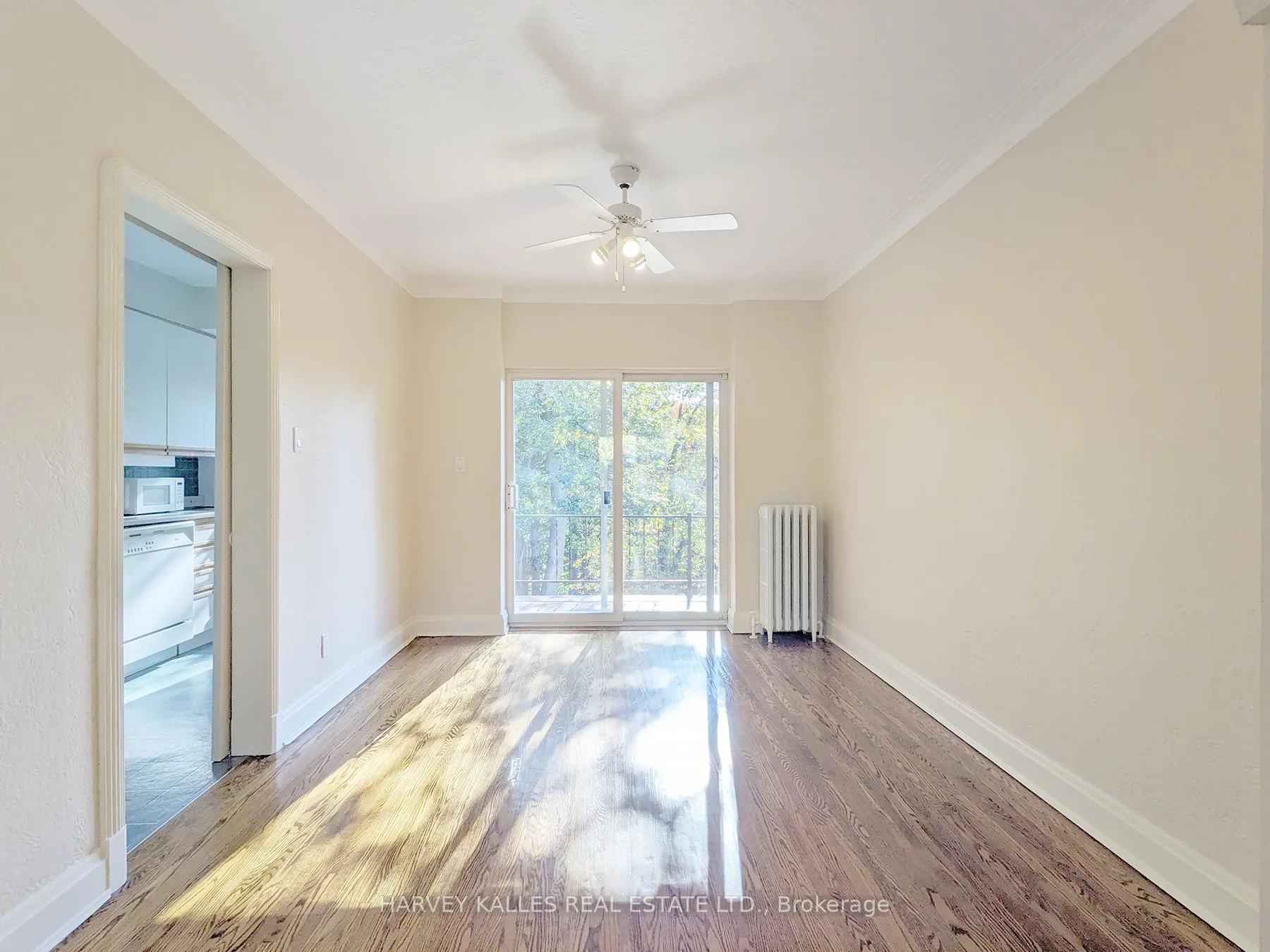 Photo 4 of Unit Upper, 95 Chatsworth Drive, Toronto, Lawrence Park South — HOMEH