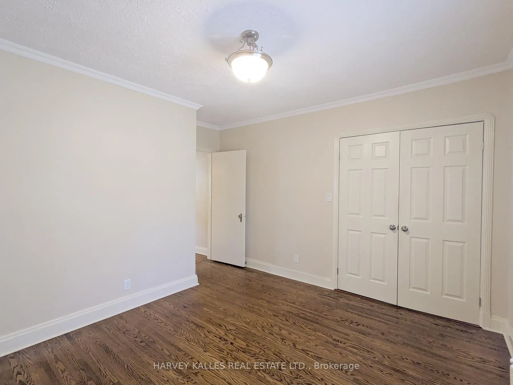 Photo 7 of Unit Upper, 95 Chatsworth Drive, Toronto, Lawrence Park South — HOMEH