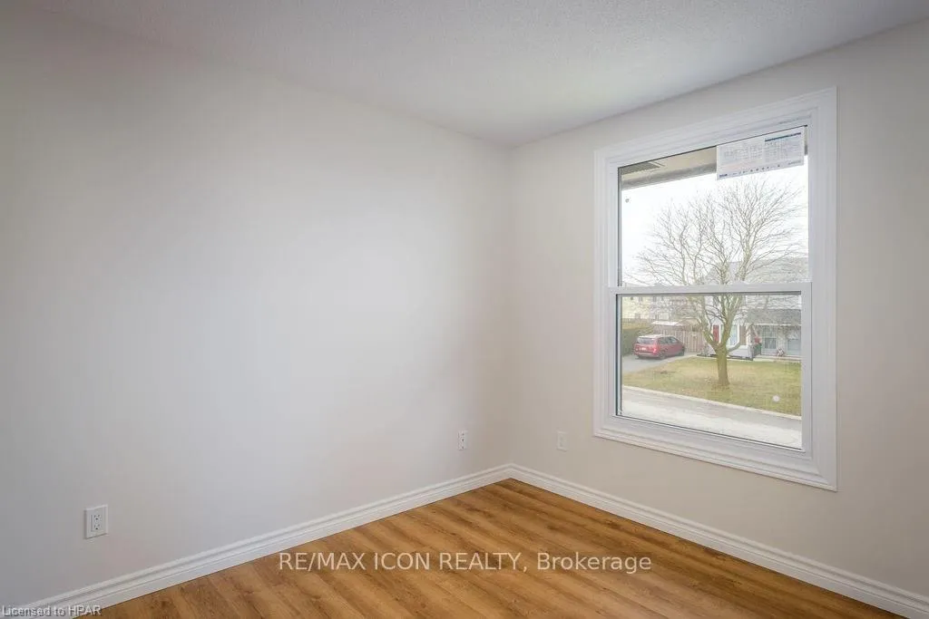 Photo 14 of 55 Crehan Crescent, Stratford — HOMEH