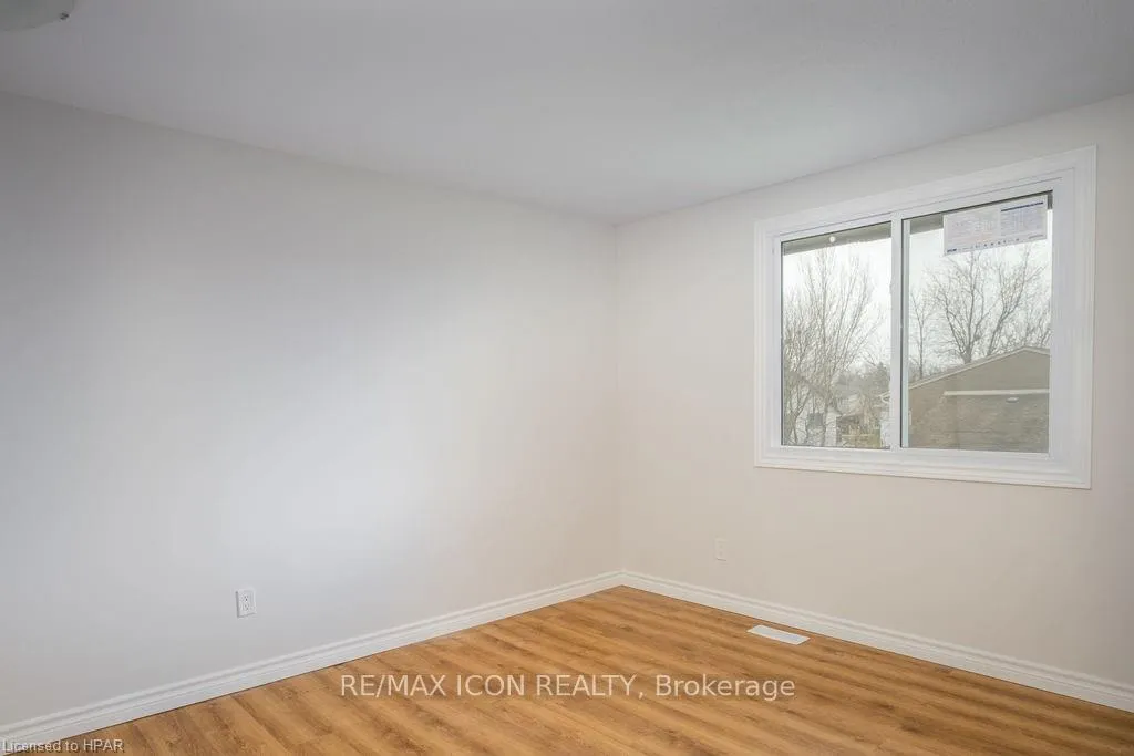 Photo 19 of 55 Crehan Crescent, Stratford — HOMEH