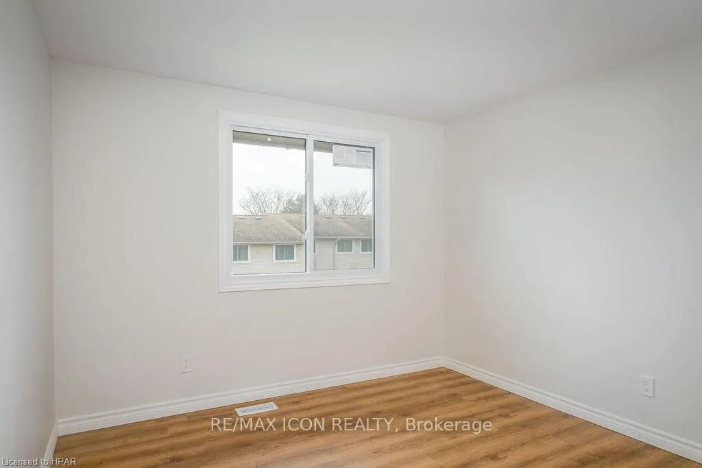 Photo 20 of 55 Crehan Crescent, Stratford — HOMEH