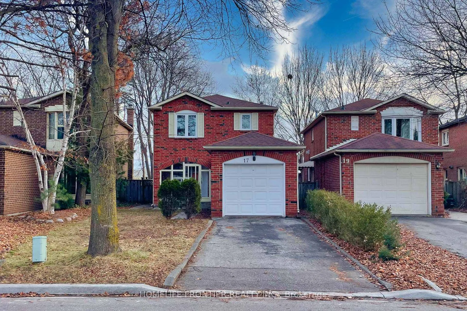 Photo 1 of 17 Miley Drive, Markham, Markville — HOMEH