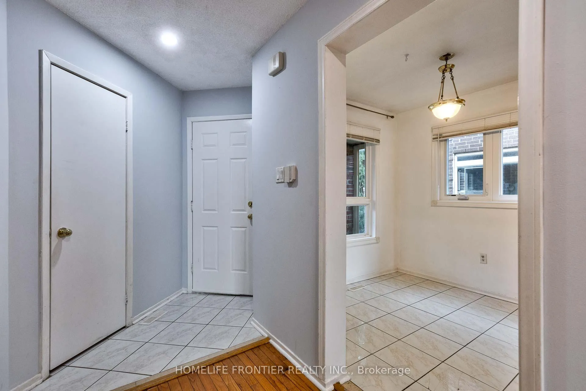 Photo 5 of 17 Miley Drive, Markham, Markville — HOMEH