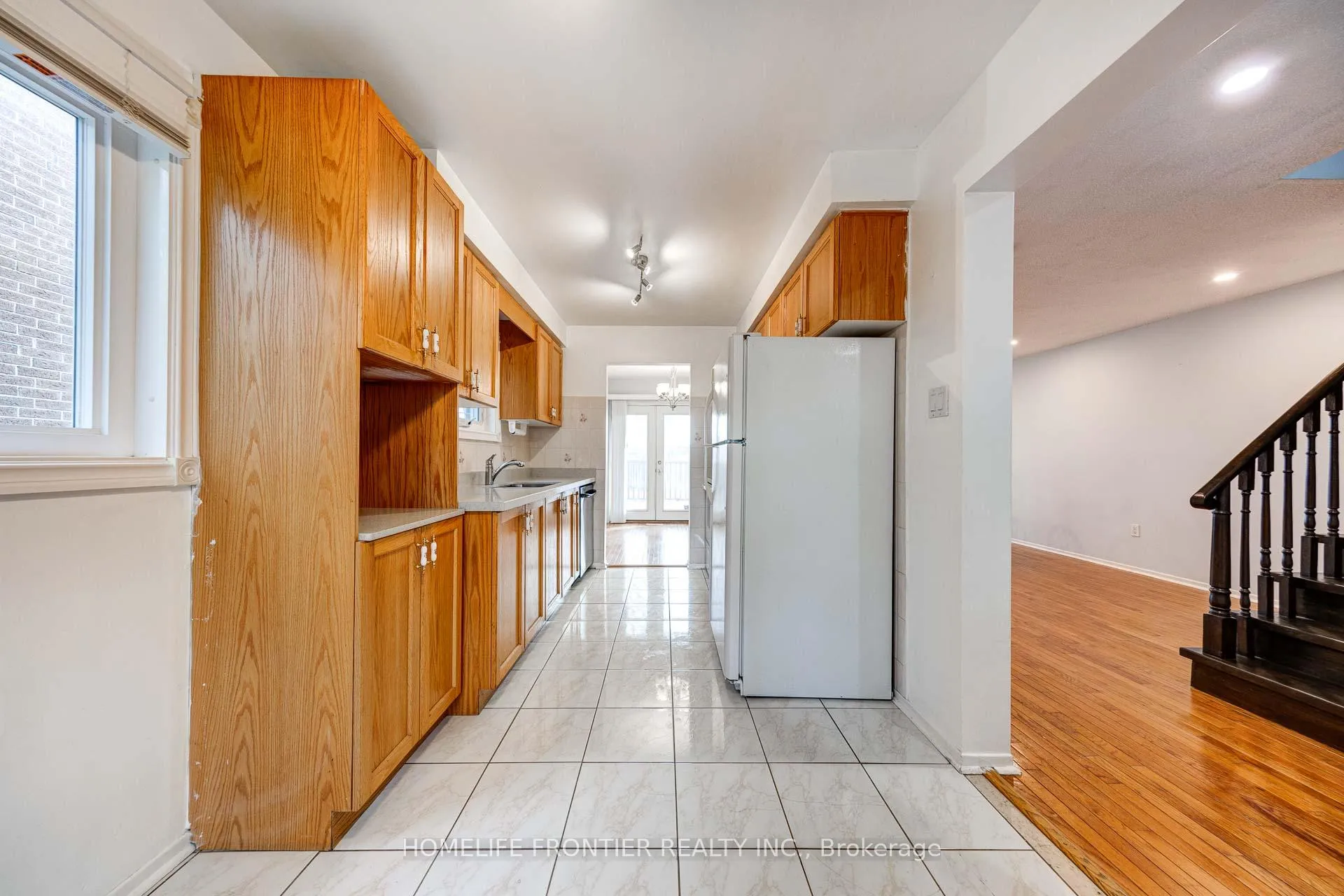 Photo 8 of 17 Miley Drive, Markham, Markville — HOMEH