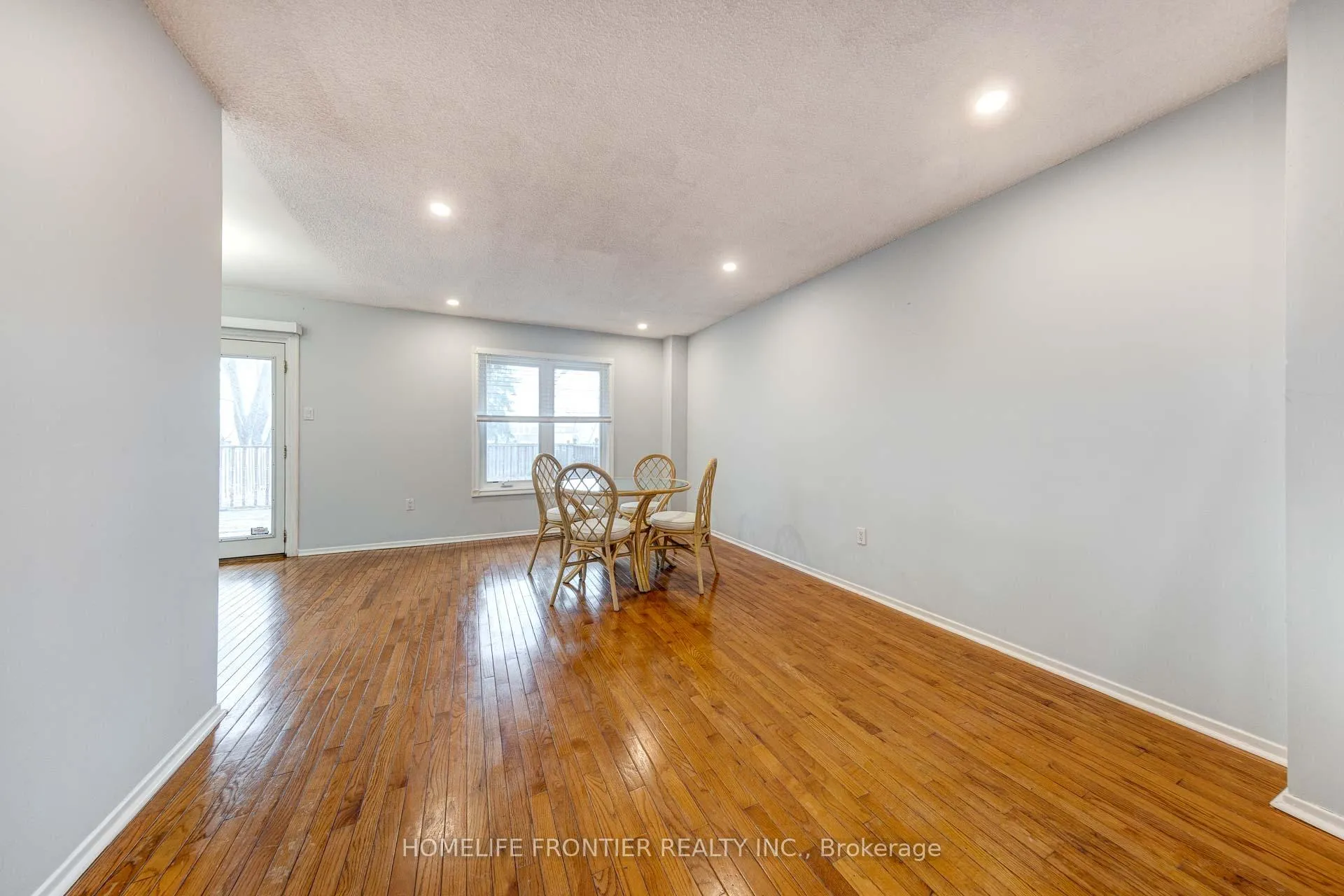 Photo 13 of 17 Miley Drive, Markham, Markville — HOMEH