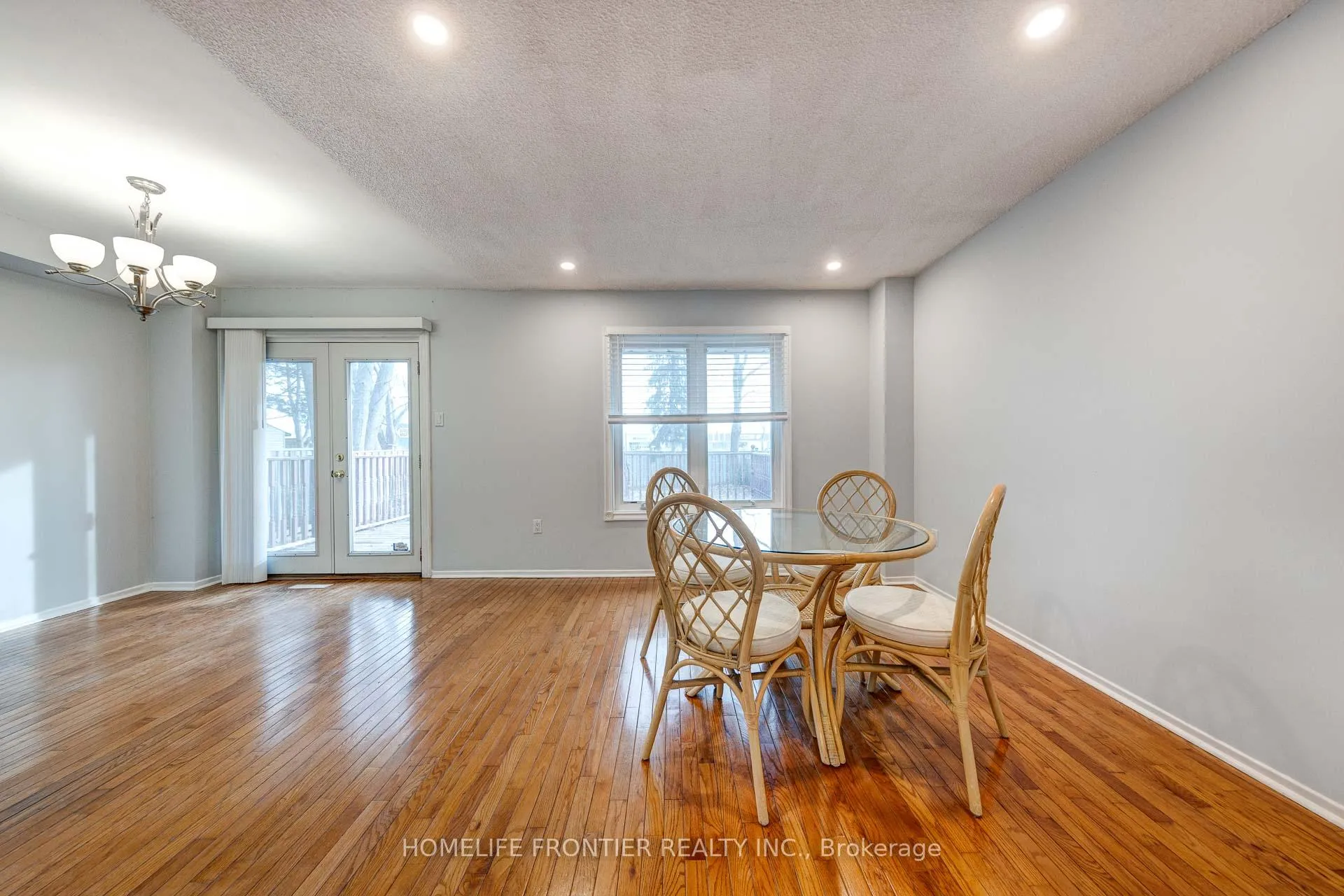 Photo 14 of 17 Miley Drive, Markham, Markville — HOMEH