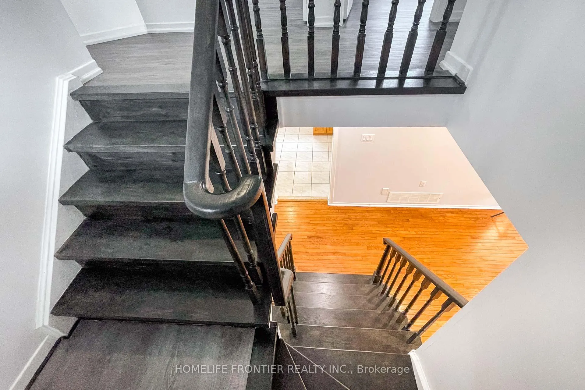 Photo 20 of 17 Miley Drive, Markham, Markville — HOMEH