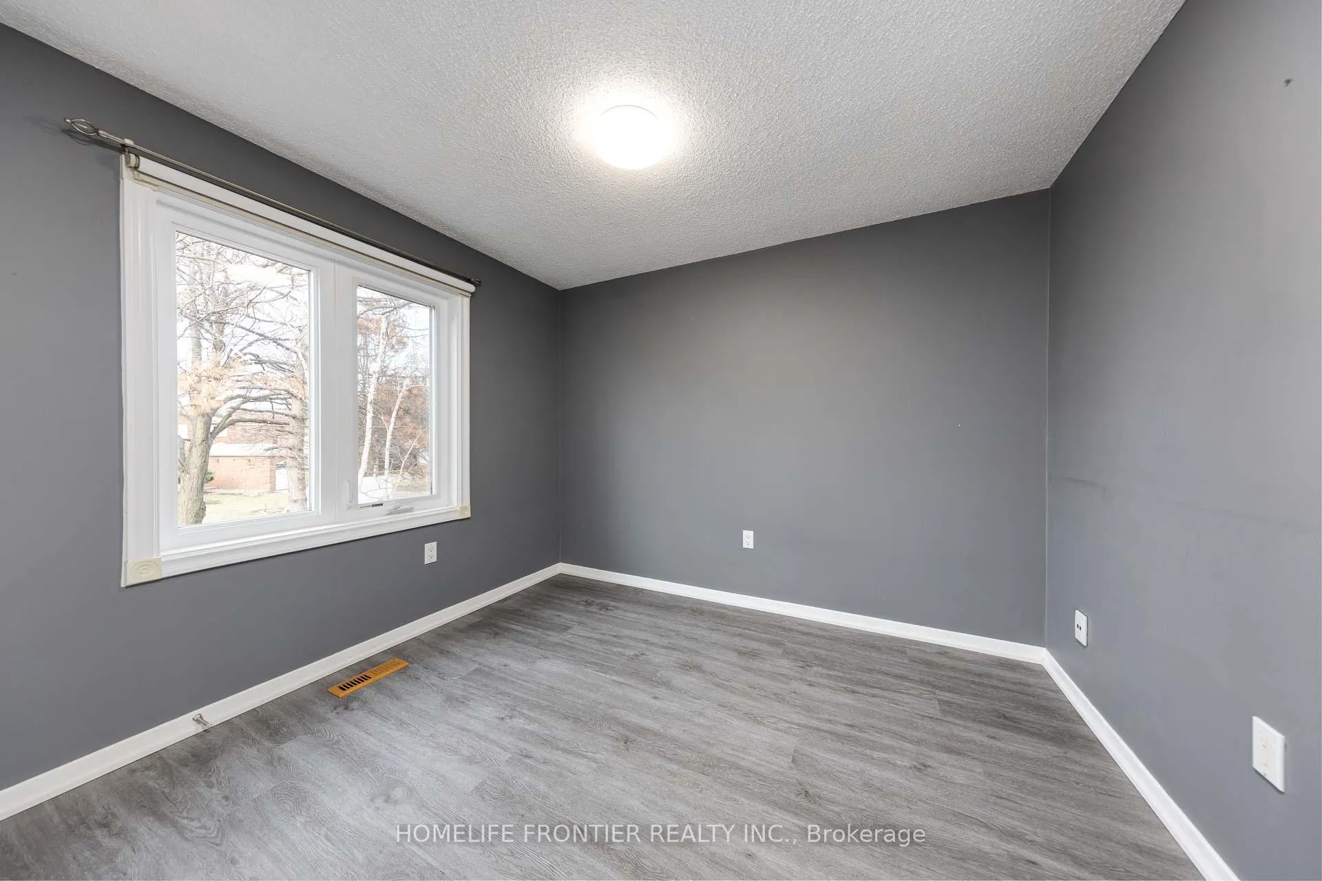Photo 23 of 17 Miley Drive, Markham, Markville — HOMEH