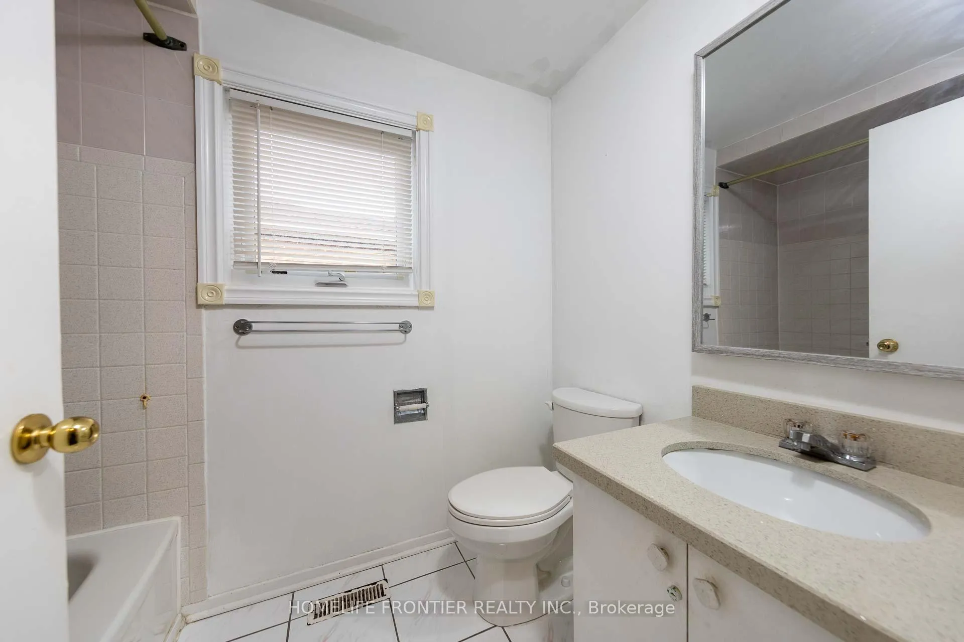 Photo 31 of 17 Miley Drive, Markham, Markville — HOMEH