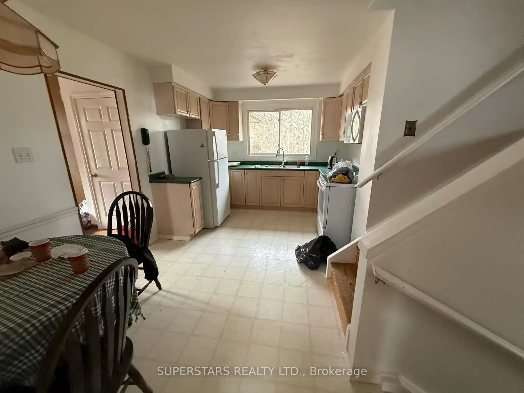 Photo 3 of 31 Fred Varley Dr (Upper), Markham, Unionville — HOMEH