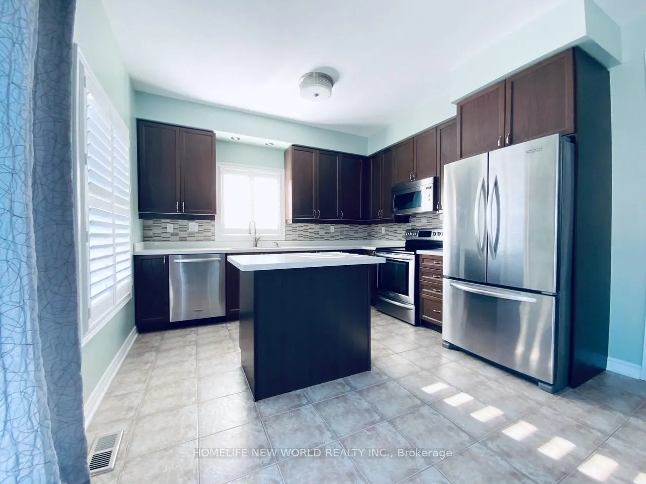 Photo 8 of 29 Florence Drive, Whitby, Taunton North — HOMEH