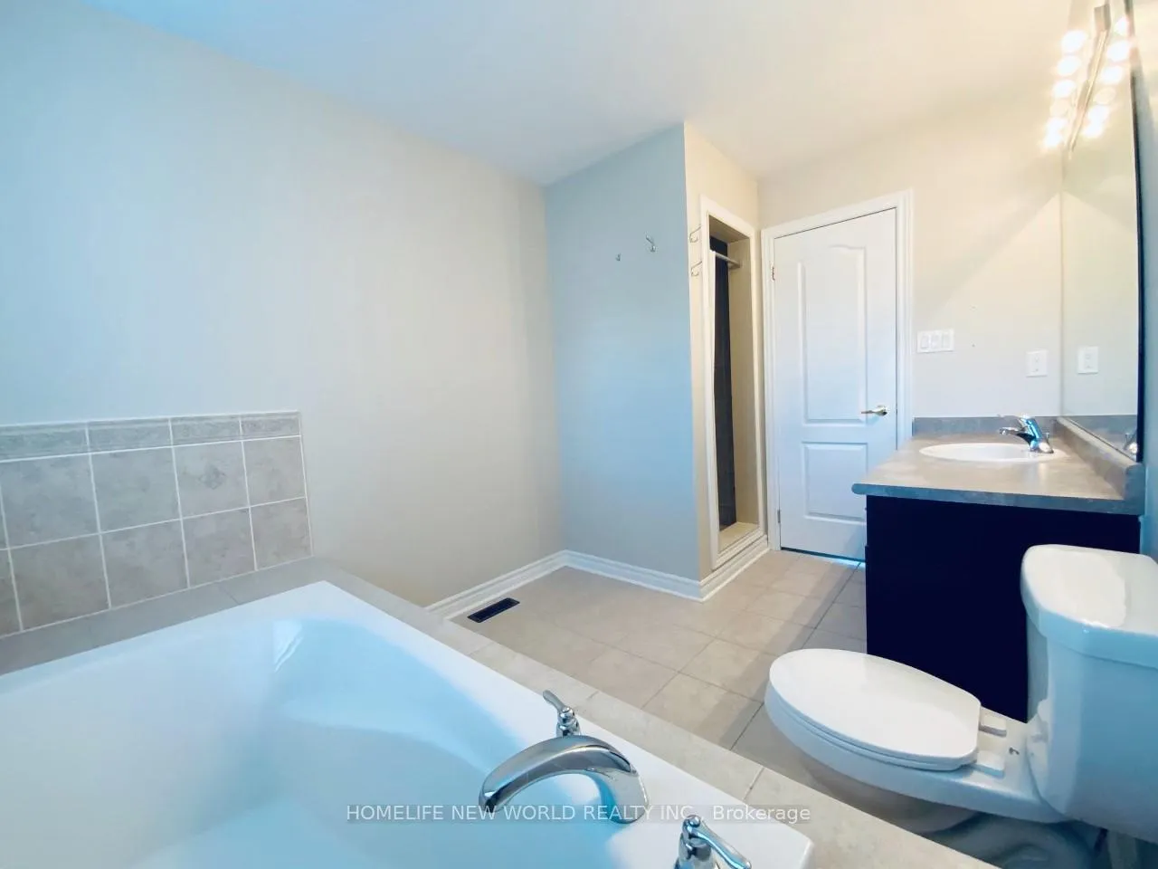 Photo 14 of 29 Florence Drive, Whitby, Taunton North — HOMEH
