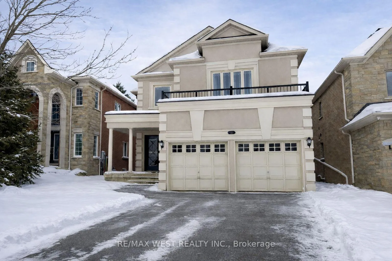 Photo 1 of 126 Ner Israel Drive, Vaughan, Patterson — HOMEH