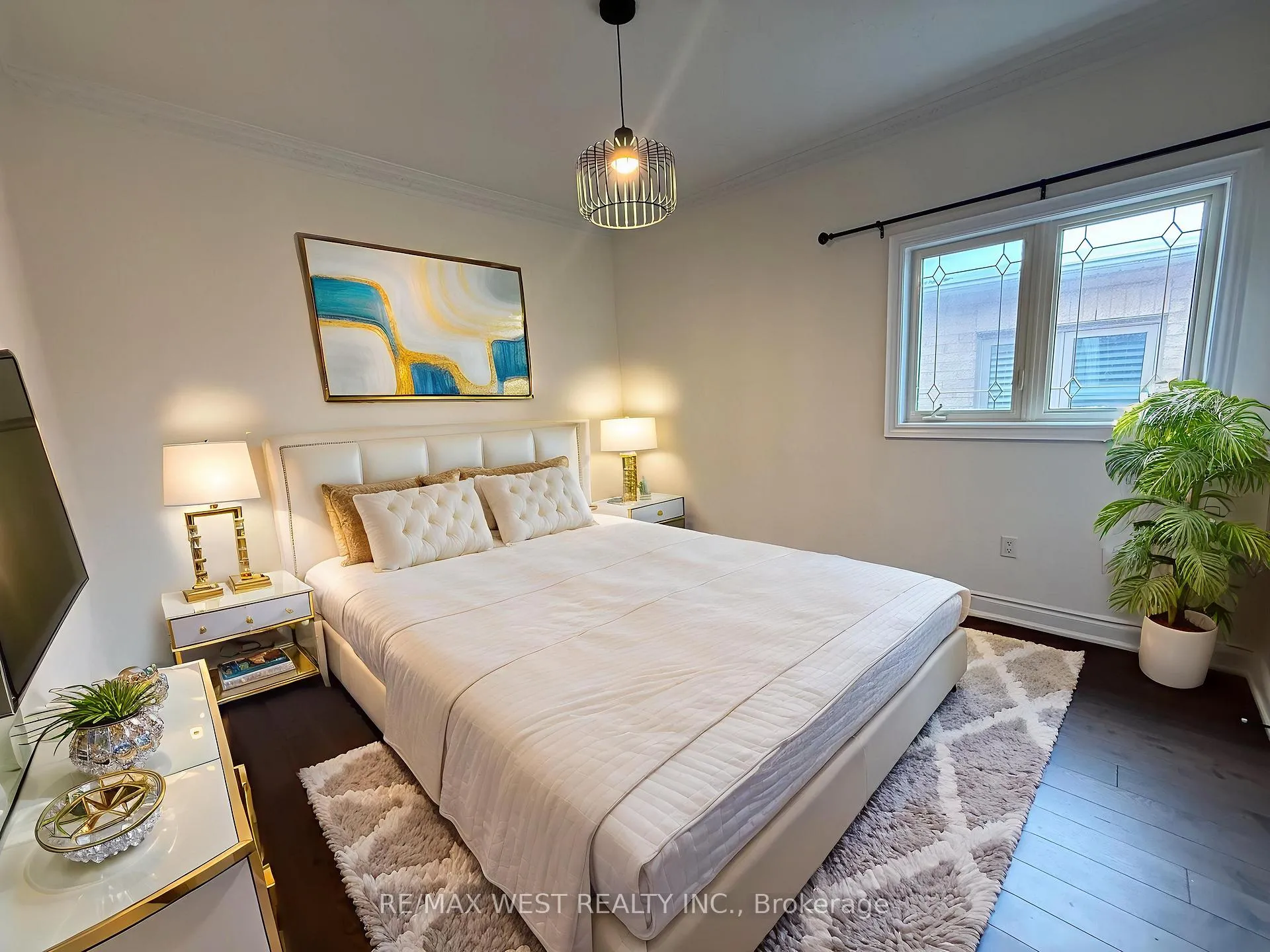 Photo 12 of 126 Ner Israel Drive, Vaughan, Patterson — HOMEH