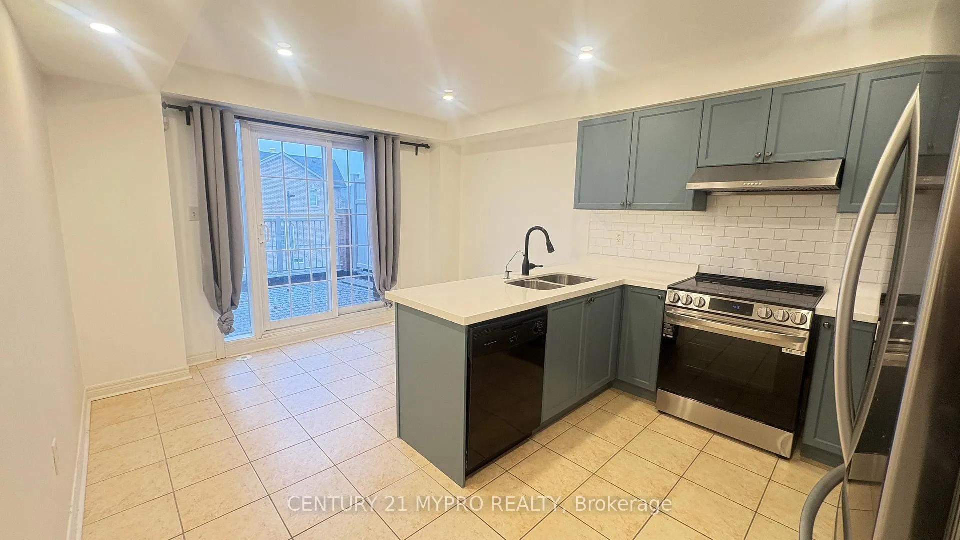 Photo 6 of 2606 Bur Oak Avenue, Markham, Cornell — HOMEH
