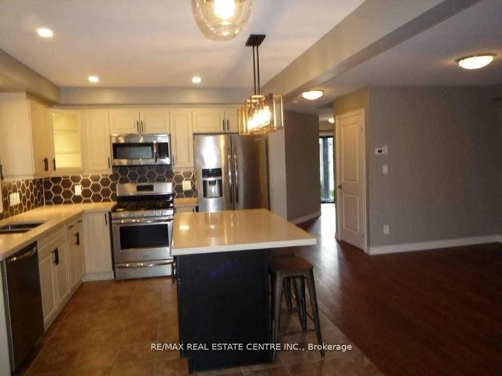 Photo 6 of 8607 Jennifer Crescent, Niagara Falls, Forestview — HOMEH