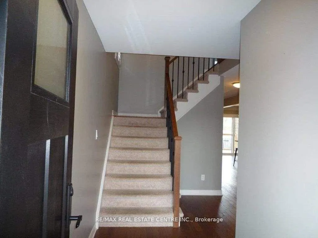 Photo 10 of 8607 Jennifer Crescent, Niagara Falls, Forestview — HOMEH