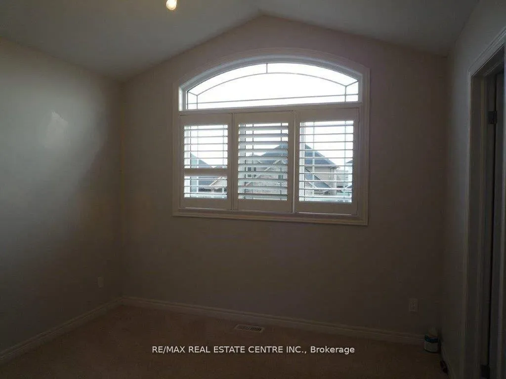 Photo 18 of 8607 Jennifer Crescent, Niagara Falls, Forestview — HOMEH