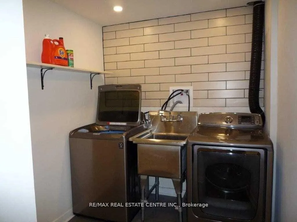 Photo 23 of 8607 Jennifer Crescent, Niagara Falls, Forestview — HOMEH
