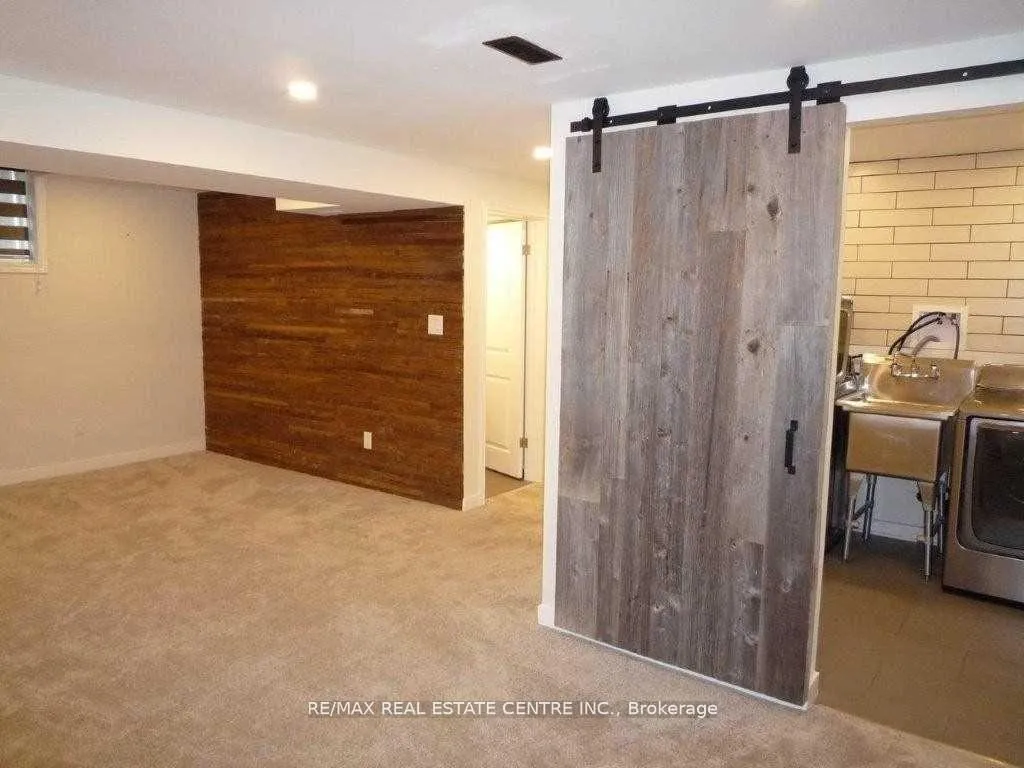 Photo 24 of 8607 Jennifer Crescent, Niagara Falls, Forestview — HOMEH