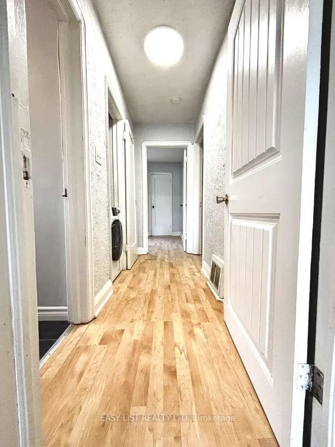 Photo 2 of 432 Jarvis Street, Oshawa, O'Neill — HOMEH