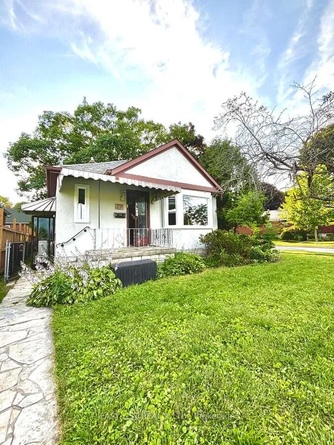 Photo 8 of 432 Jarvis Street, Oshawa, O'Neill — HOMEH