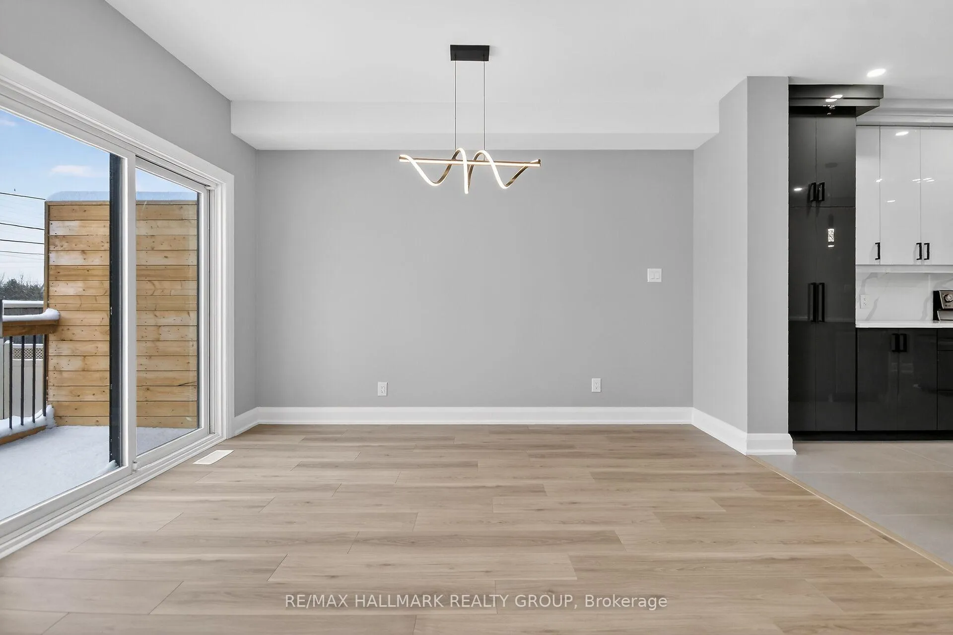 Photo 14 of 76 Burnett's Grove Circle, Ottawa, Barrhaven - Pheasant Run — HOMEH