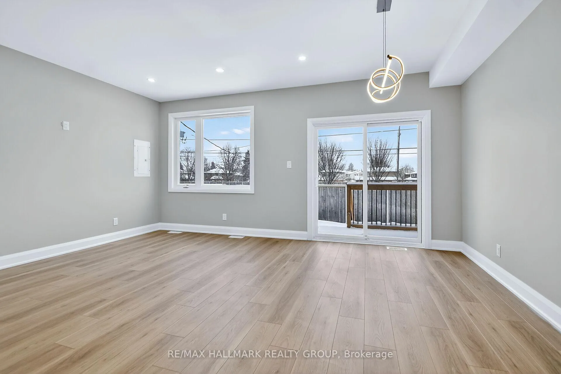 Photo 23 of 76 Burnett's Grove Circle, Ottawa, Barrhaven - Pheasant Run — HOMEH
