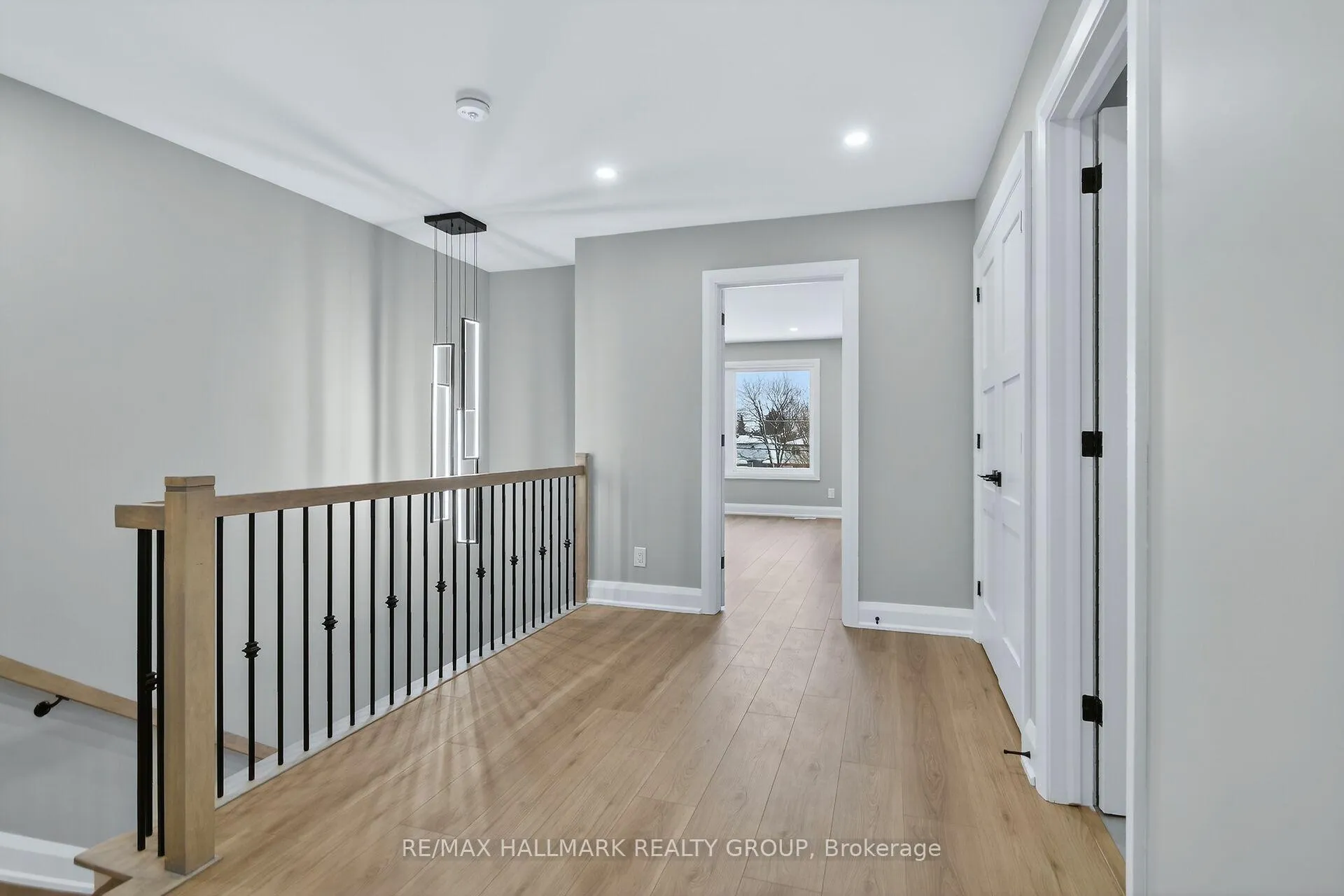 Photo 25 of 76 Burnett's Grove Circle, Ottawa, Barrhaven - Pheasant Run — HOMEH