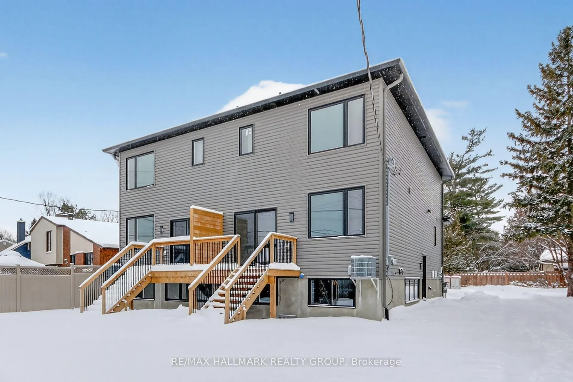 Photo 43 of 76 Burnett's Grove Circle, Ottawa, Barrhaven - Pheasant Run — HOMEH