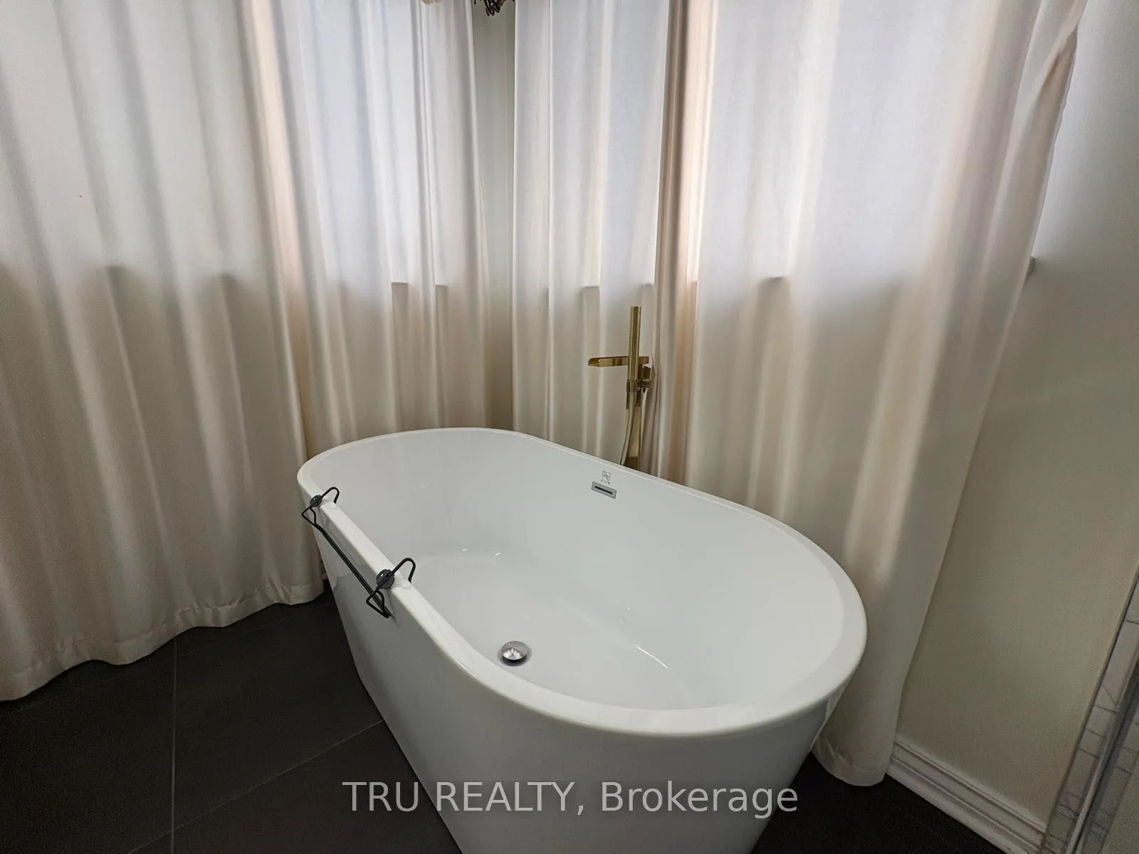 Photo 46 of 59 Maple Stand Way, Ottawa, Barrhaven East — HOMEH
