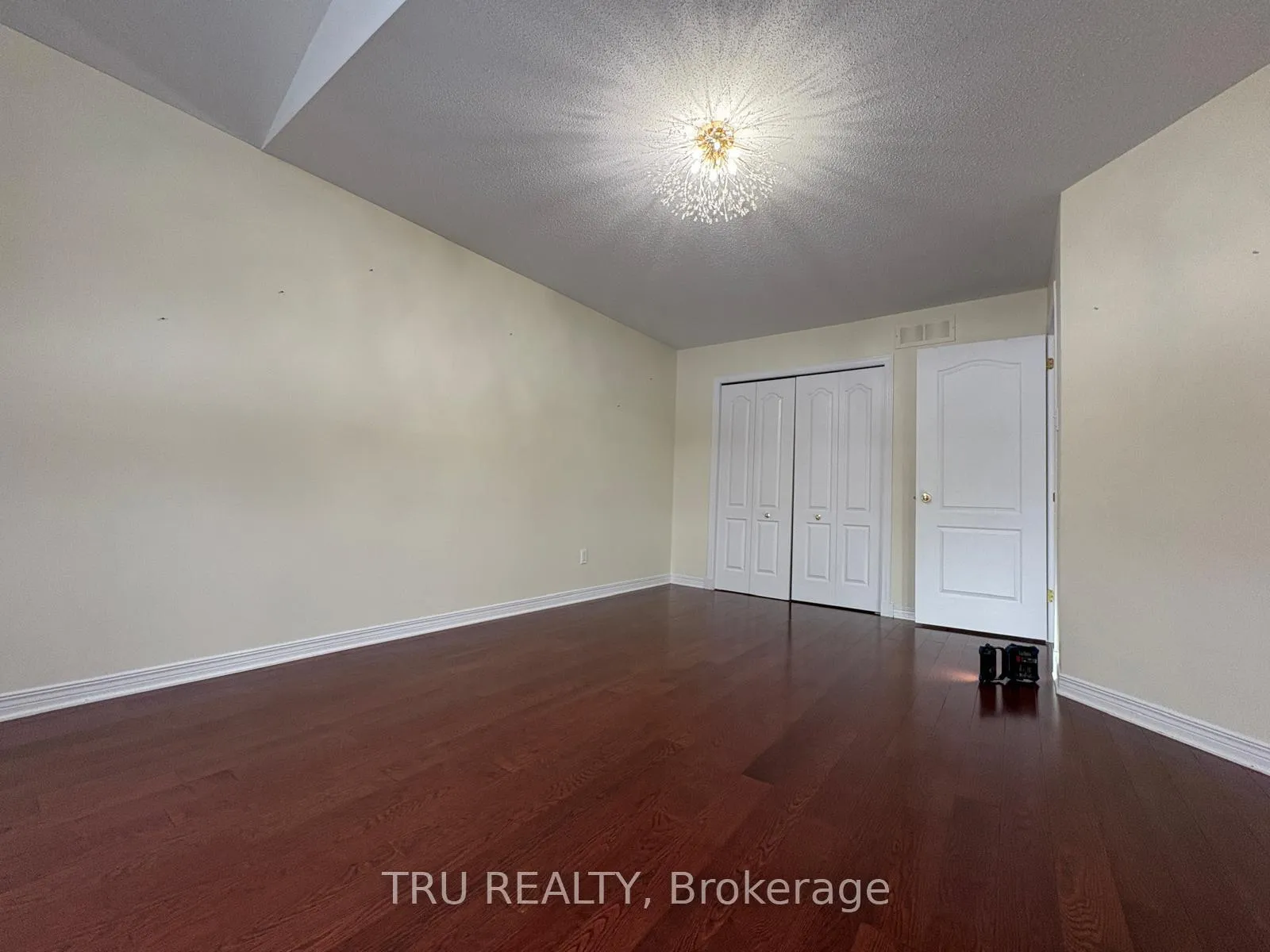 Photo 49 of 59 Maple Stand Way, Ottawa, Barrhaven East — HOMEH