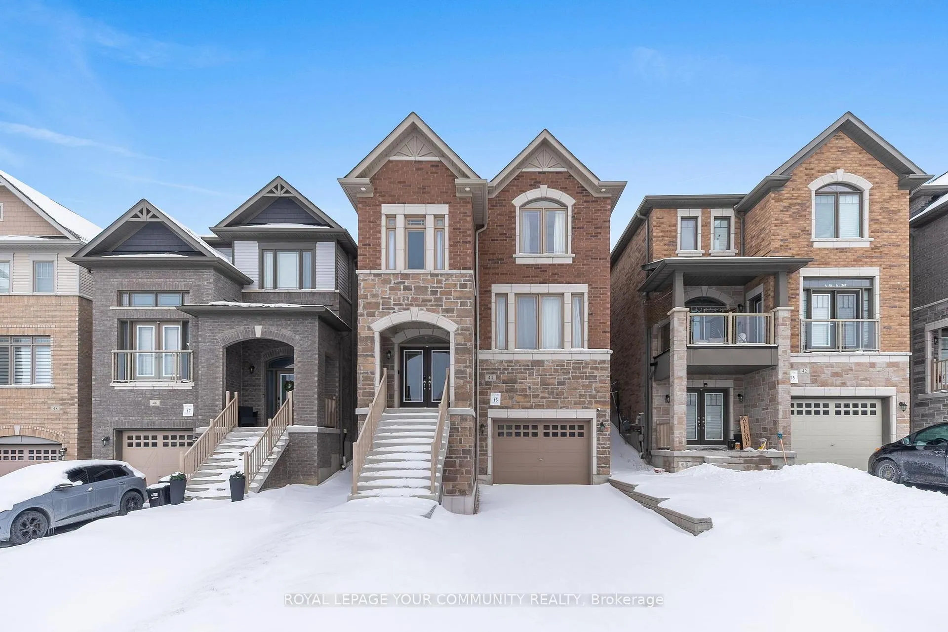 Photo 1 of 44 Janes Crescent, New Tecumseth, Rural New Tecumseth — HOMEH