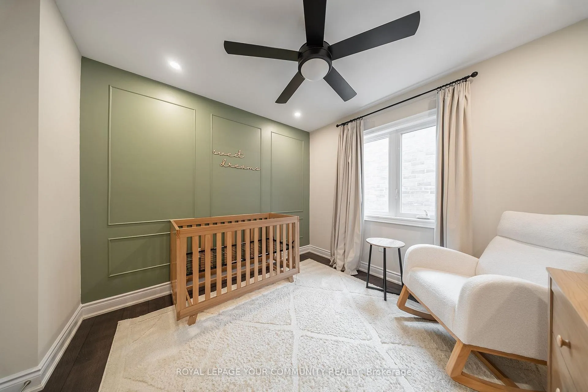 Photo 24 of 44 Janes Crescent, New Tecumseth, Rural New Tecumseth — HOMEH