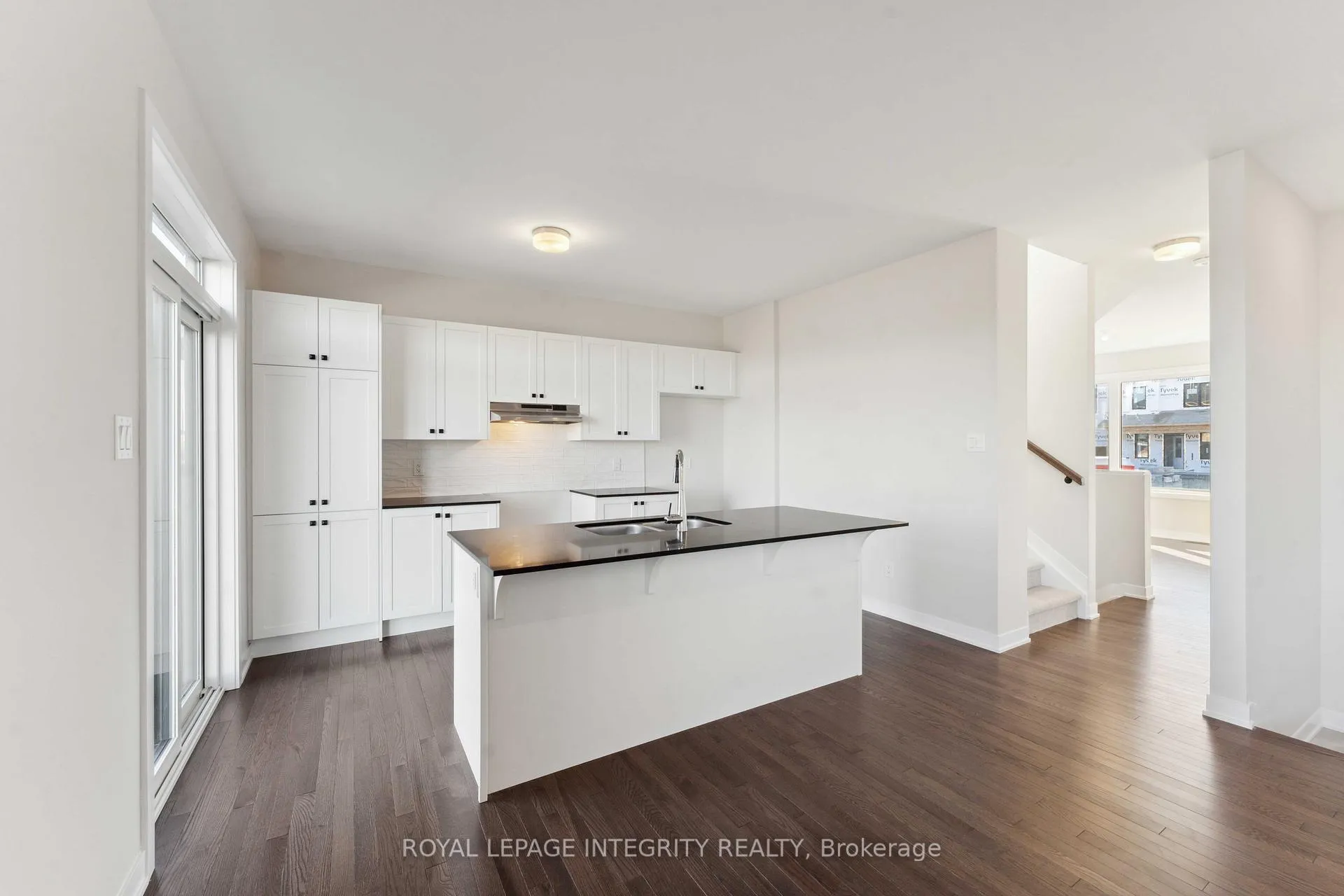 Photo 13 of 202 Conservancy Drive, Ottawa, Barrhaven - Heritage Park — HOMEH