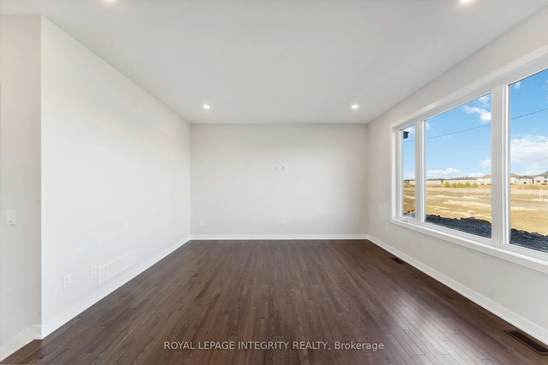 Photo 18 of 202 Conservancy Drive, Ottawa, Barrhaven - Heritage Park — HOMEH