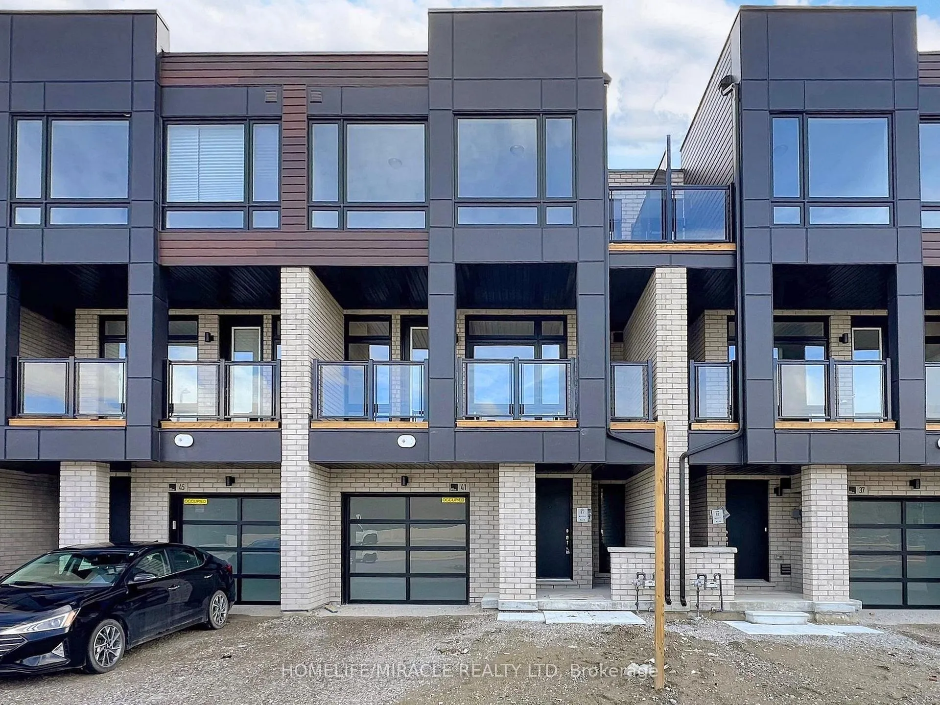 Front of 41 Kintall Way