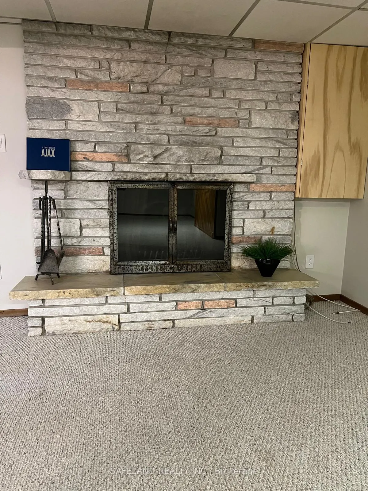 Photo 12 of 31 Cowling Crescent, Ajax, South East — HOMEH
