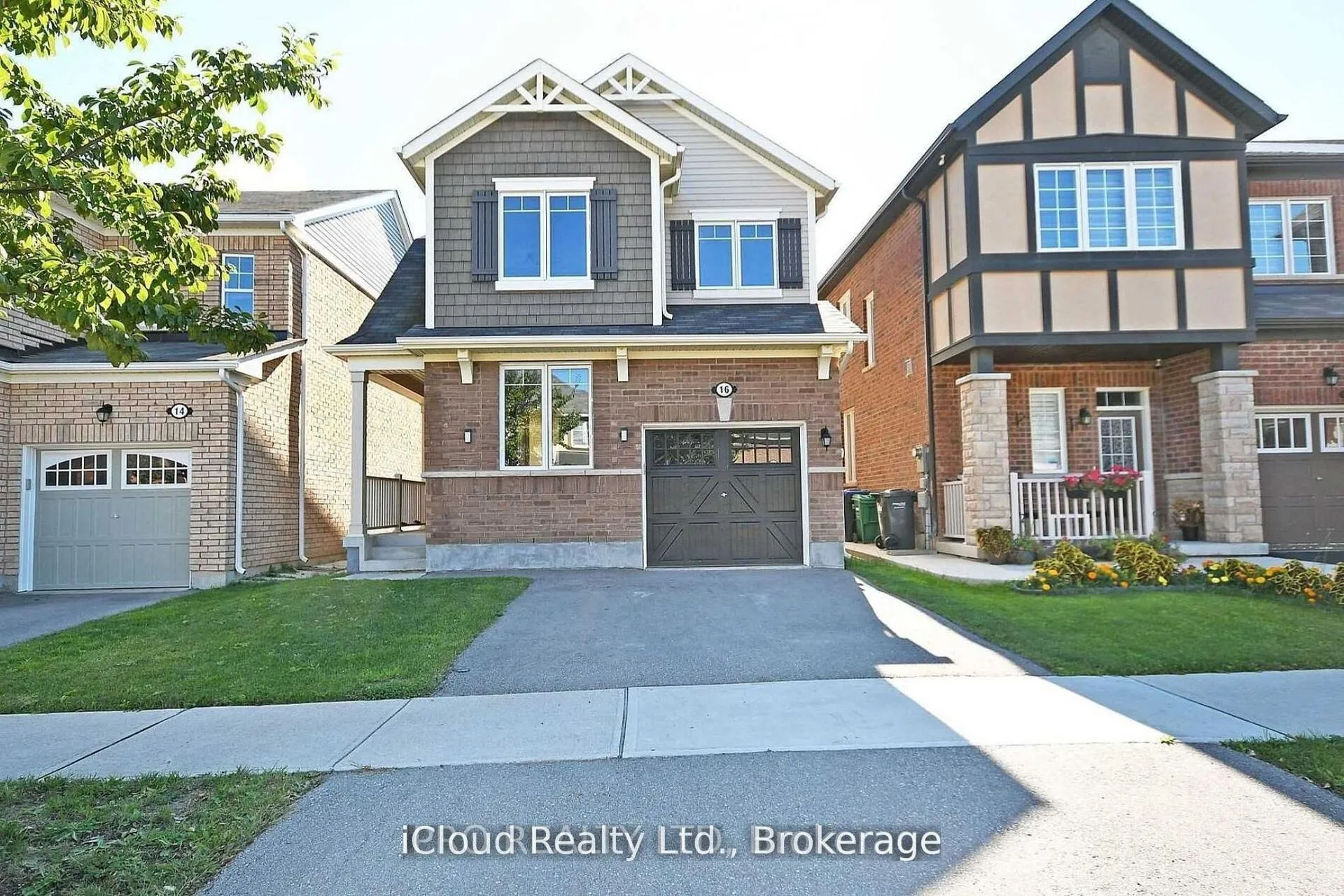 Front of Unit Bsmt, 16 Stedford Crescent