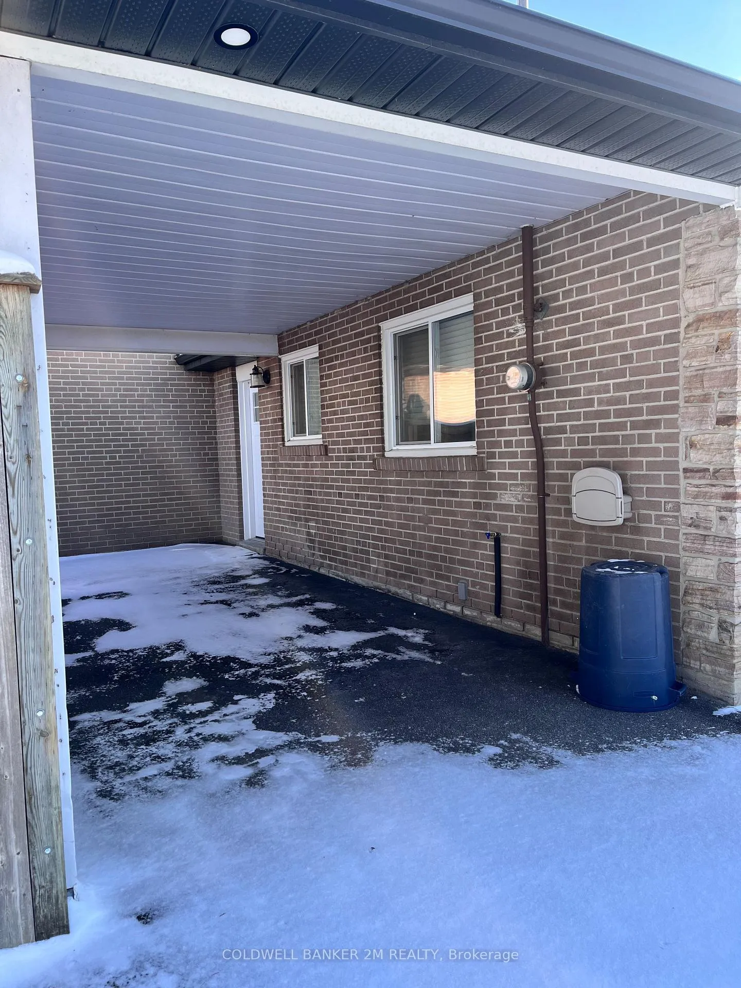 Photo 4 of 850 Sanok Drive, Pickering, West Shore — HOMEH