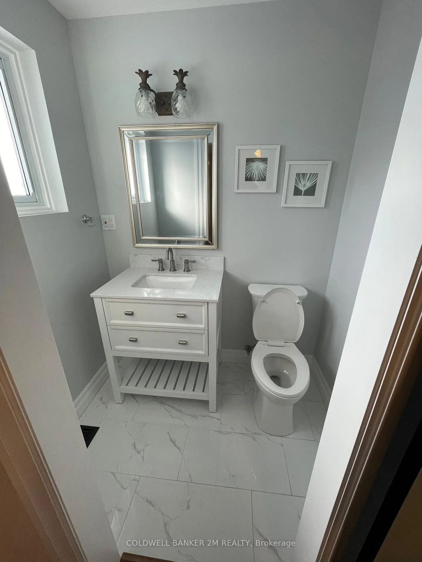 Photo 11 of 850 Sanok Drive, Pickering, West Shore — HOMEH