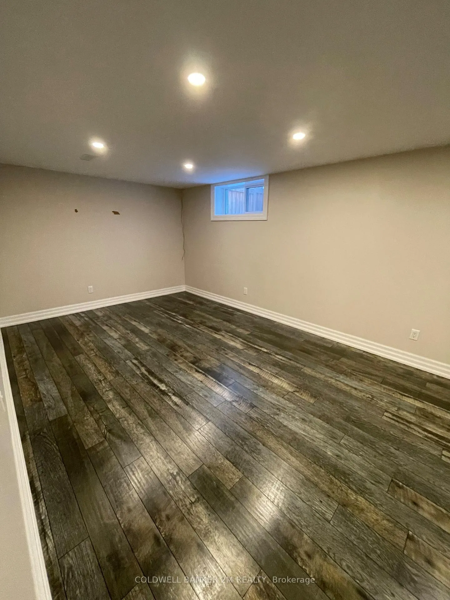 Photo 14 of 850 Sanok Drive, Pickering, West Shore — HOMEH