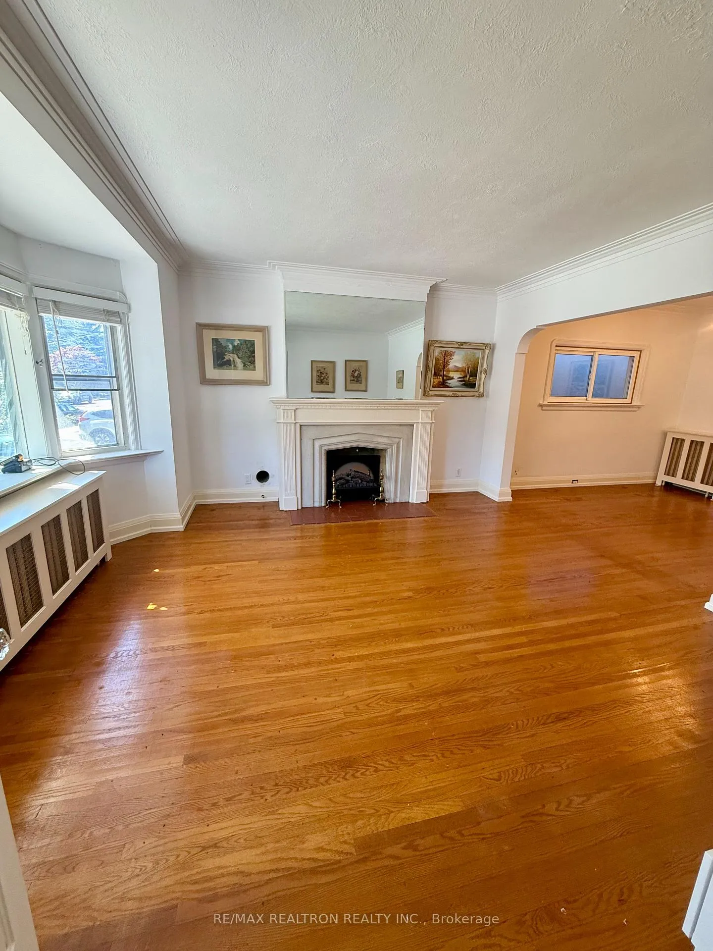 Photo 12 of 138 Glenwood Crescent, Toronto, O'Connor-Parkview — HOMEH