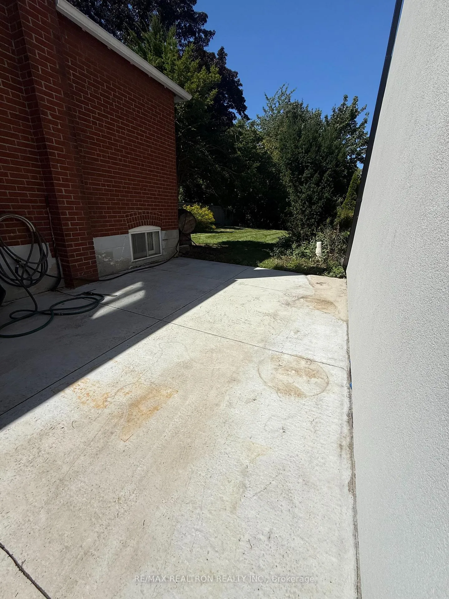 Photo 33 of 138 Glenwood Crescent, Toronto, O'Connor-Parkview — HOMEH