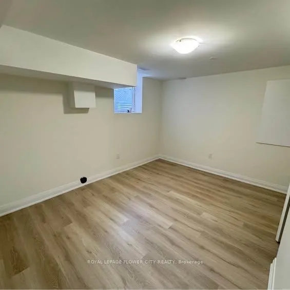 Photo 8 of Unit Basement, 17 Huntington Drive, Barrie, Northwest — HOMEH