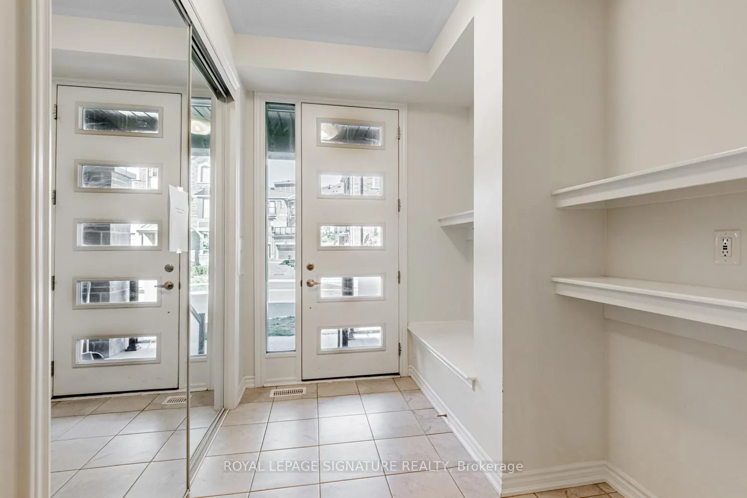 Photo 14 of 114 Thomas Frisby Jr Crescent, Markham, Victoria Square — HOMEH