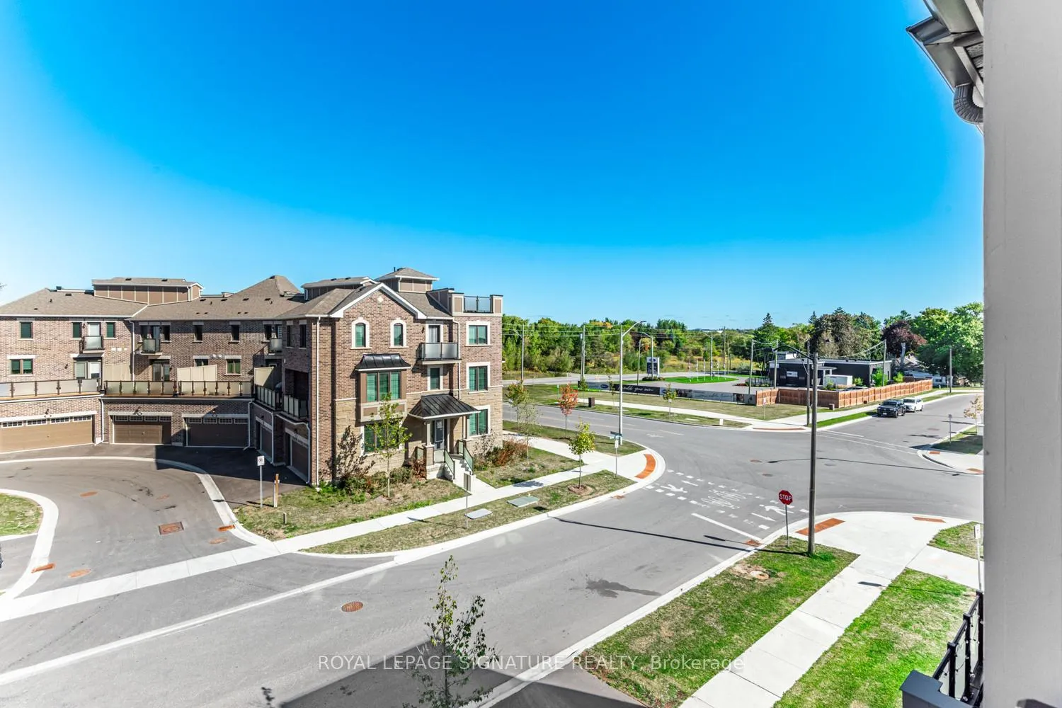 Photo 18 of 114 Thomas Frisby Jr Crescent, Markham, Victoria Square — HOMEH