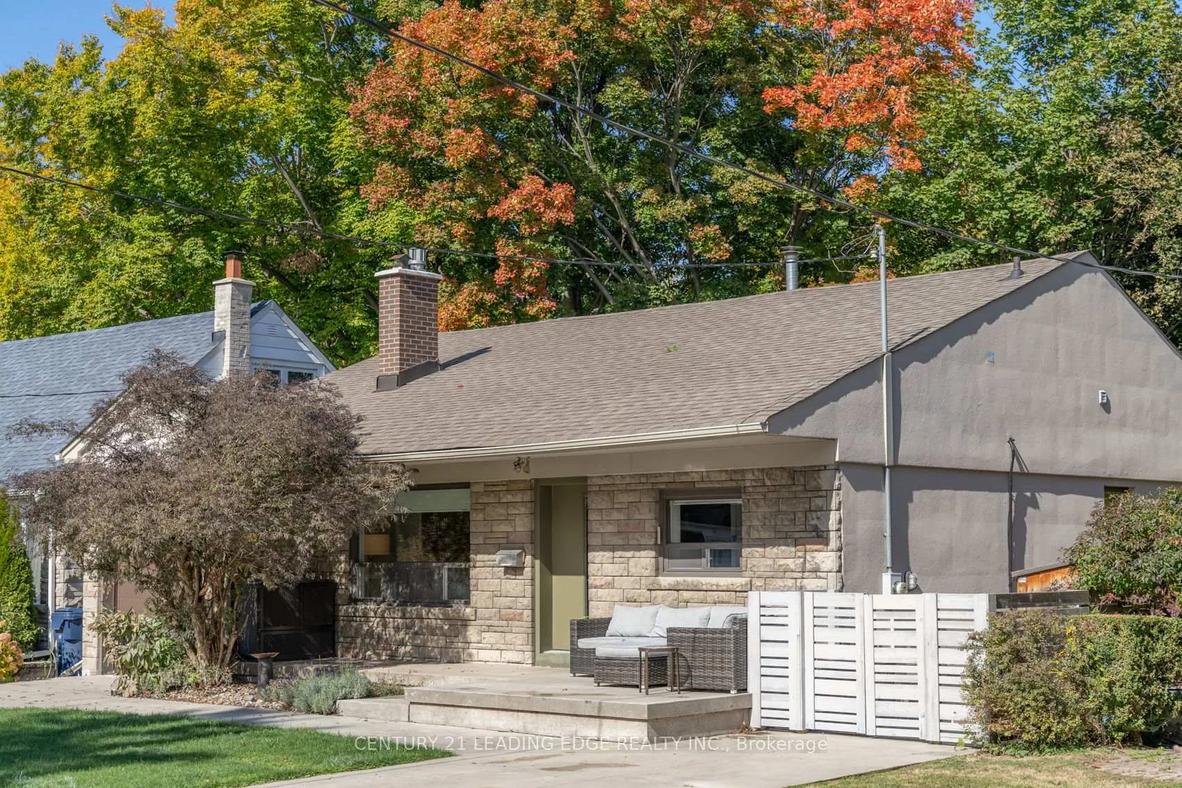 Photo 2 of 8 Glen Robert Drive, Toronto, O'Connor-Parkview — HOMEH