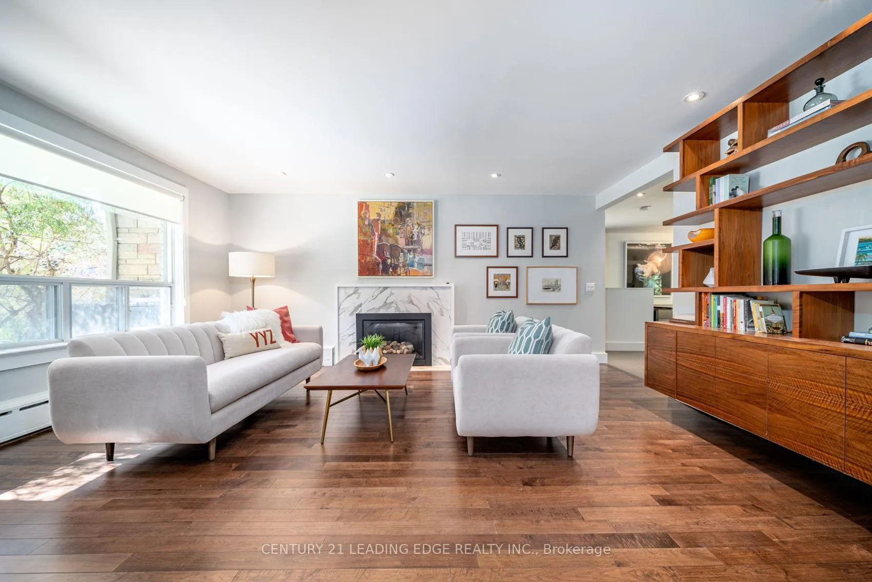 Photo 4 of 8 Glen Robert Drive, Toronto, O'Connor-Parkview — HOMEH