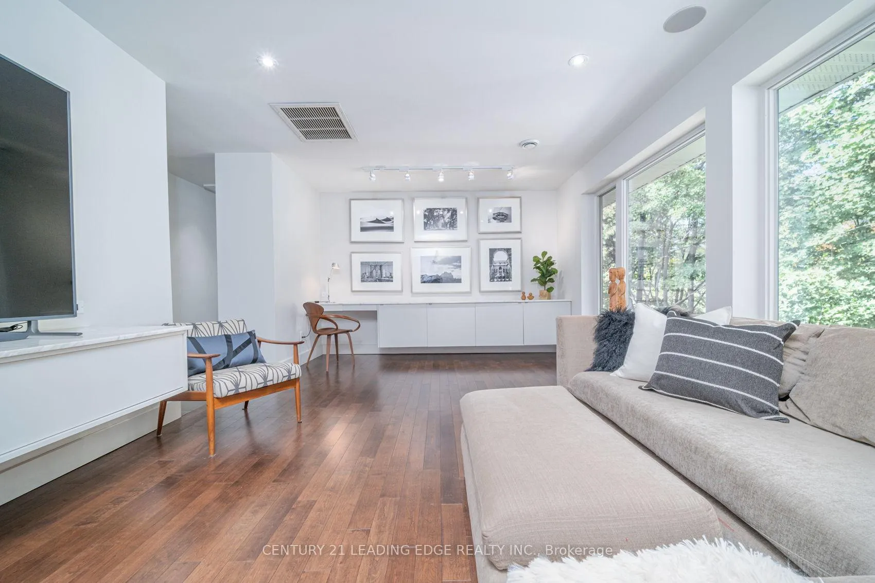 Photo 12 of 8 Glen Robert Drive, Toronto, O'Connor-Parkview — HOMEH